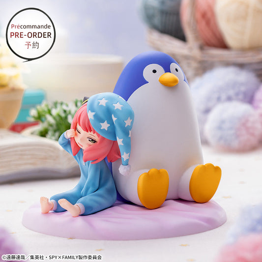 Précommande - Luminasta - Anya Forger en Pyjama de "SPY×FAMILY" avec Peluche Pingouin
